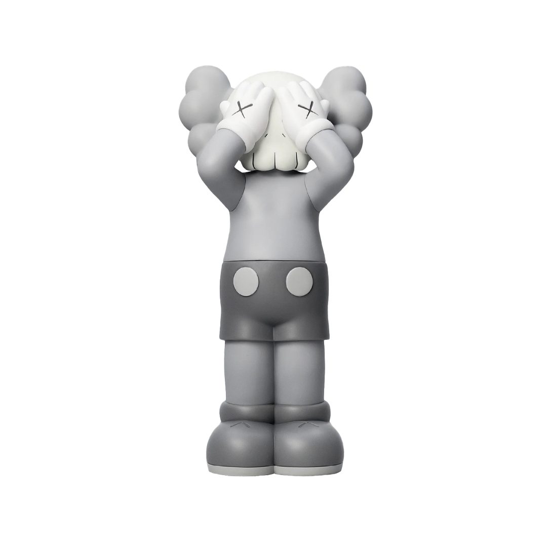 Фото 1: Kaws — KAWS Holiday UK Vinyl Figure Grey — доступно в POGO Фото 1: Kaws — KAWS Holiday UK Vinyl Figure Grey — доставка рідкісних товарів з-за кордону