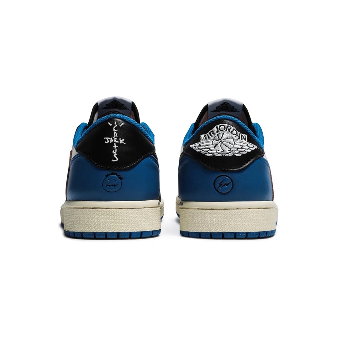 Фото 4: Air Jordan — Travis Scott x Air Jordan 1 Retro Low x Fragment Design — доступно в POGO Фото 4: Air Jordan — Travis Scott x Air Jordan 1 Retro Low x Fragment Design — доставка рідкісних товарів з-за кордону
