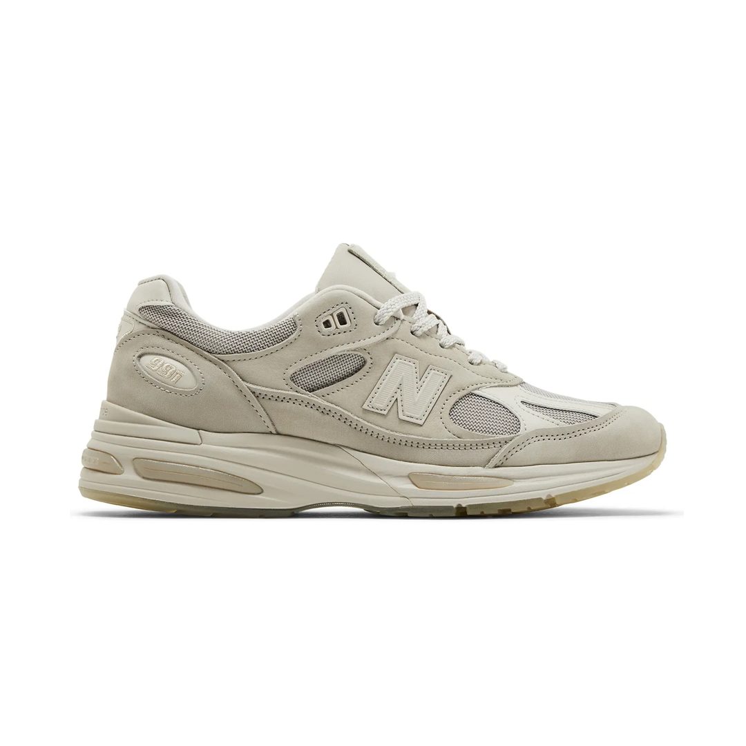 Фото 1: New Balance — Stone Island x New Balance 991v2 Beige — доступно в POGO Фото 1: New Balance — Stone Island x New Balance 991v2 Beige — доставка рідкісних товарів з-за кордону