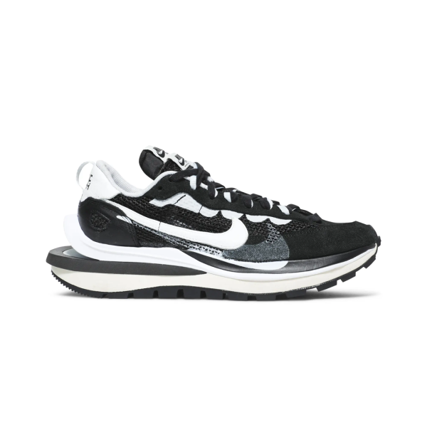 Nike Vaporwaffle x Sacai Black White